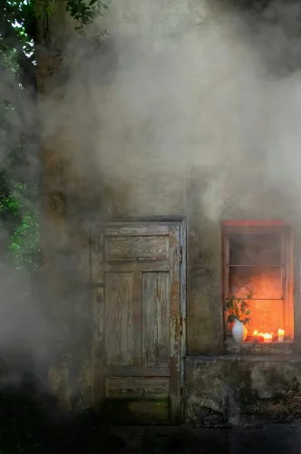 haustür brand – symbolbild Hausratversicherung haustür brand - symbolbild Hausratversicherung